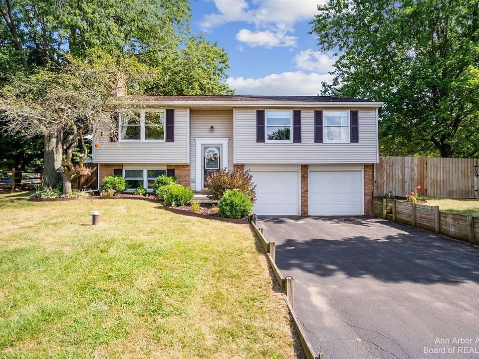 1st image of 3133 Gove Dr
