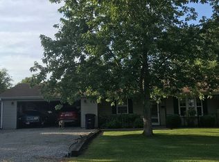 307 Colfax St, Mount Olive, IL 62069