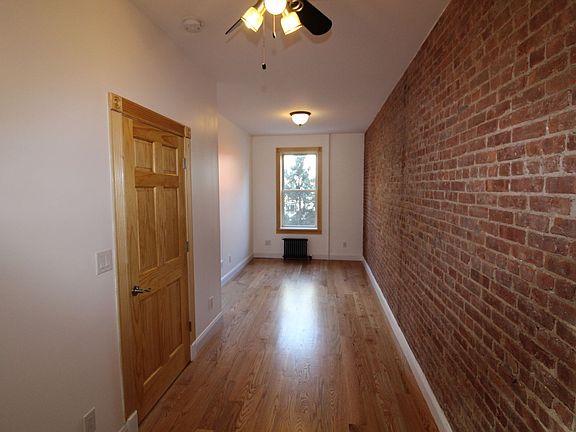 3rd image of 31 Driggs Ave APT 1L
