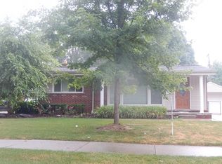 17360 Pershing St, Livonia, MI 48152