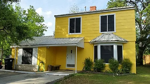 1301 Foster Ave Photo 1