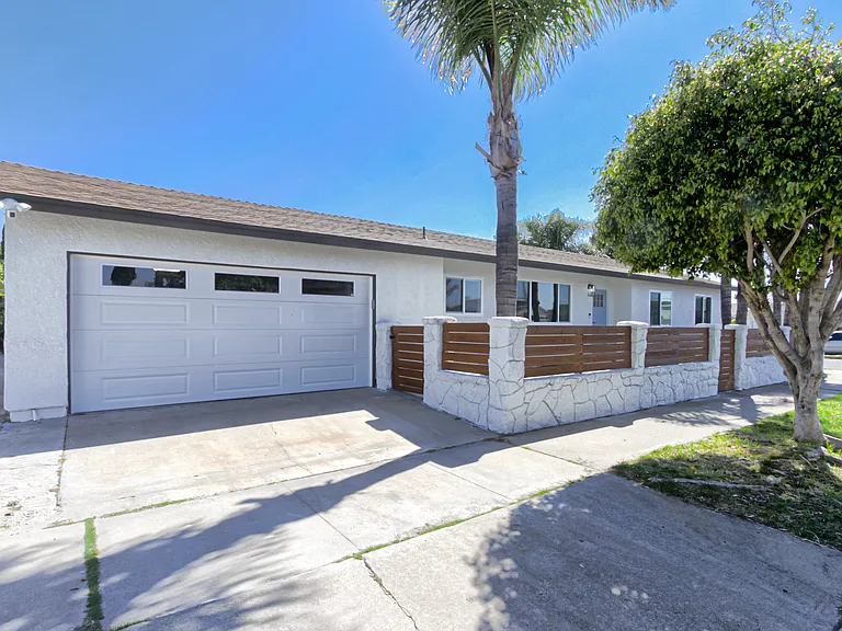644 Arthur Ave — Photo 4