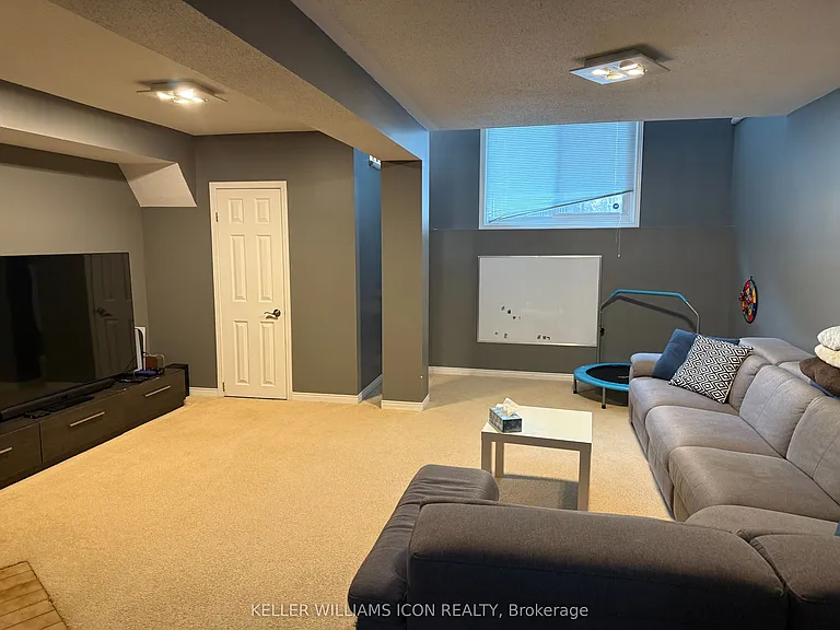 116 Halley St — Photo 17