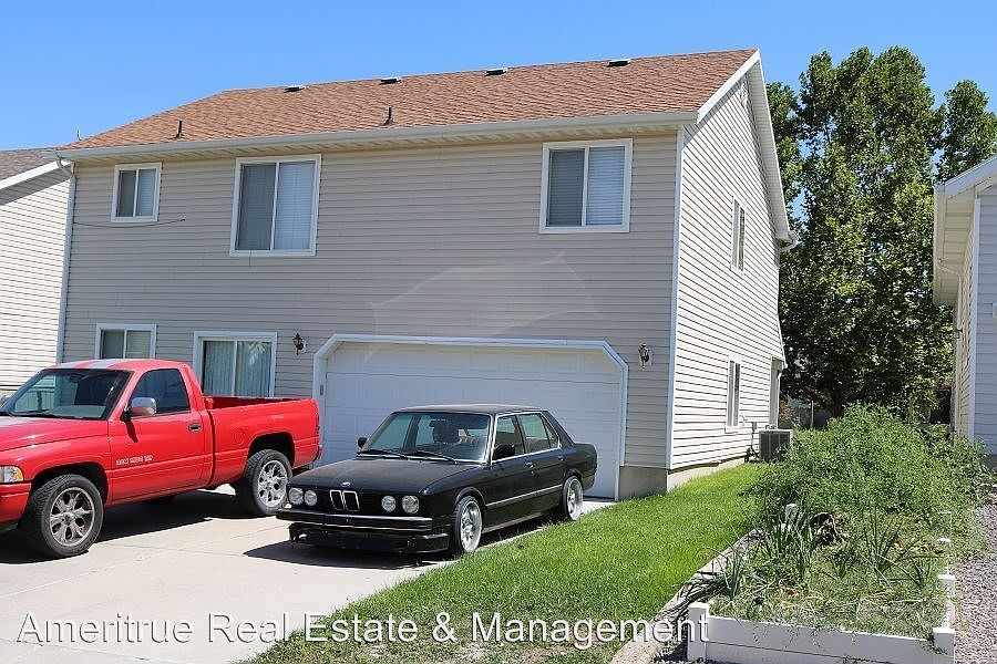 2nd image of 7665 N Sparrow Hawk Way