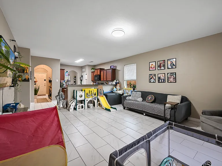6148 Chalk Hollow Dr — Photo 5