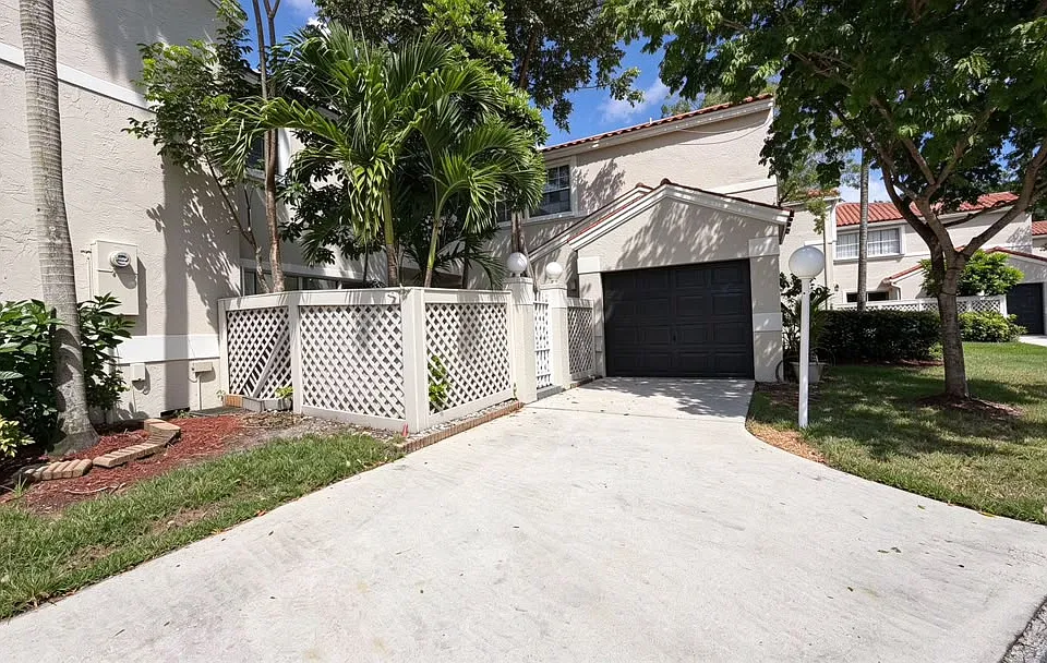11157 Longboat Dr #11157