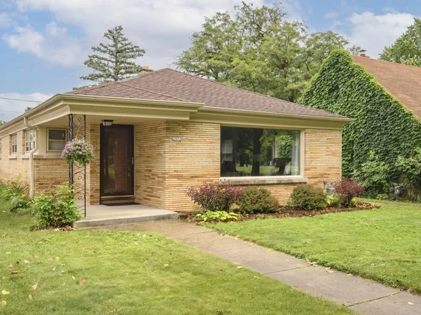 2972 North 86th STREET, Milwaukee, WI 53222