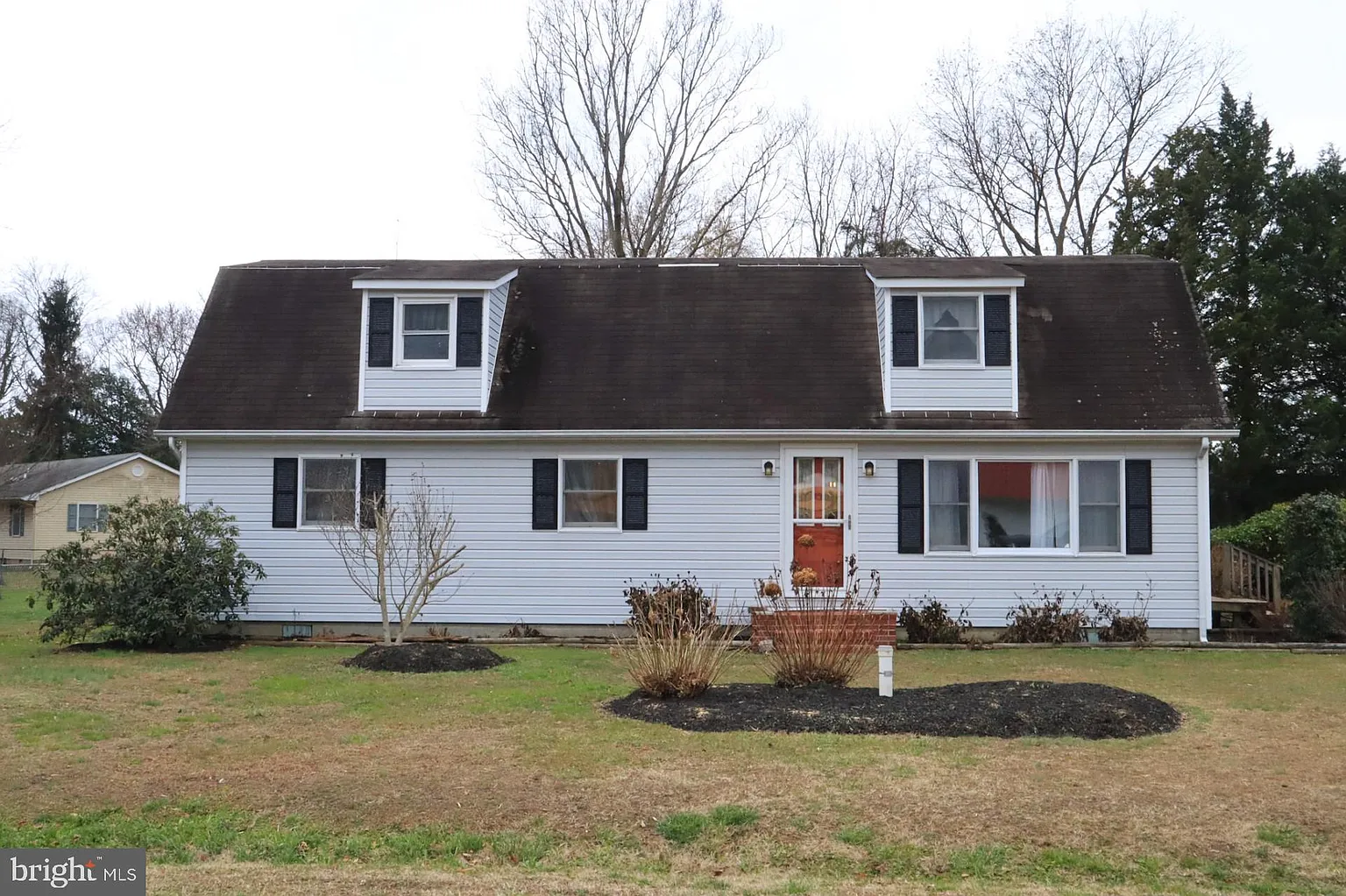 100 Pine Dr photo 1