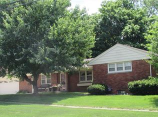 410 W South St, Knoxville, IA 50138