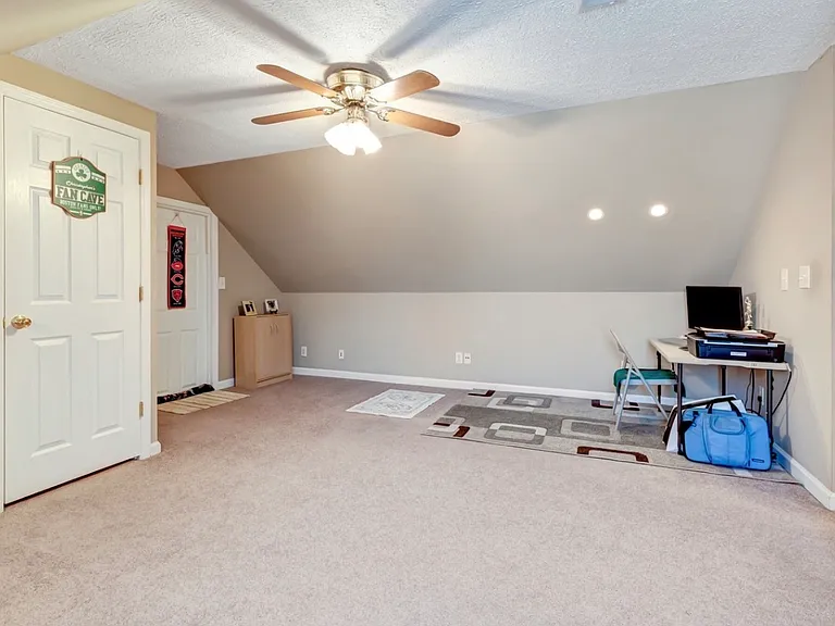 102 Fresca Ct — Photo 31