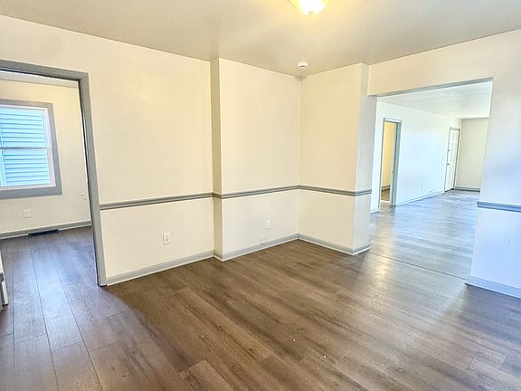 5th image of 24 Como Ave #1
