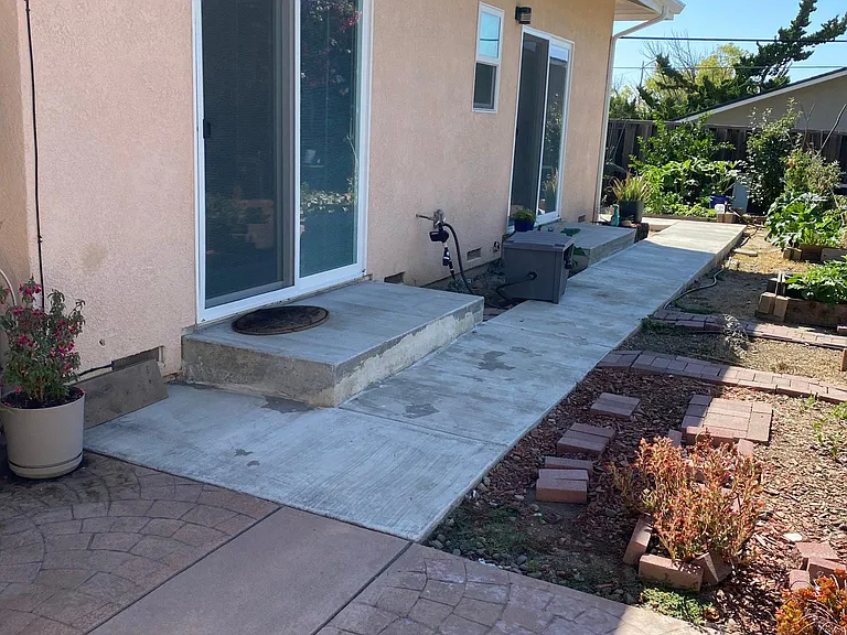 1825 Mento Dr — Photo 12