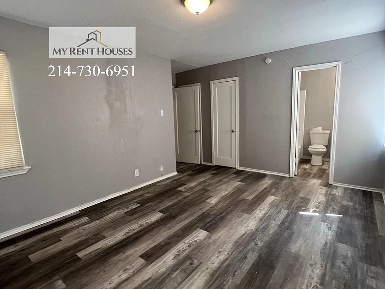 1906 Village Way — Photo 8