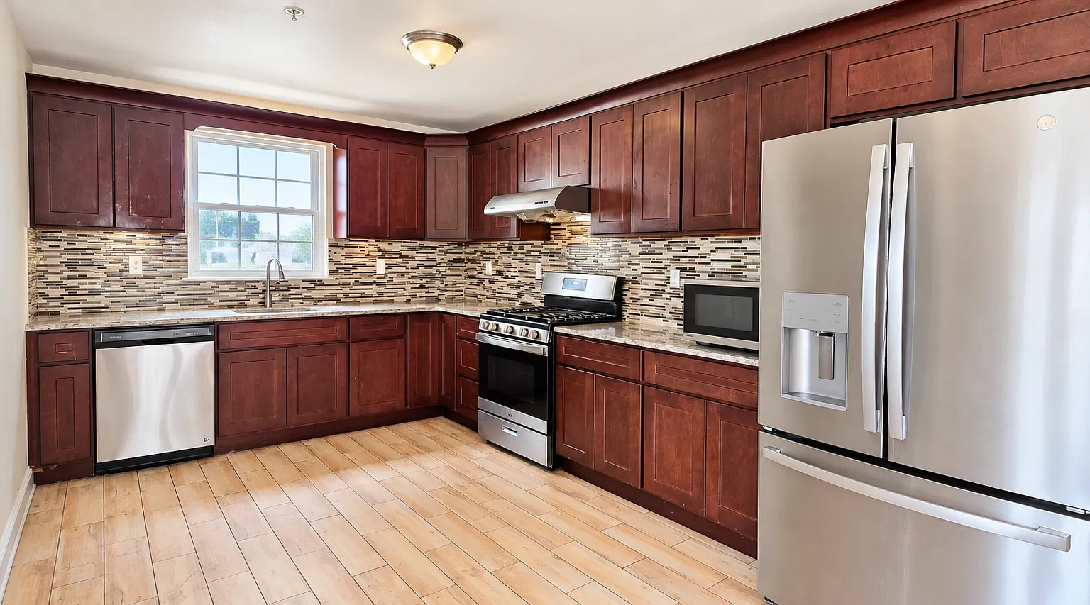 3 bed, 1600 sqft, $2,850 — Photo 3