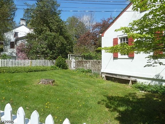 4th image of 89A Asbury Rd