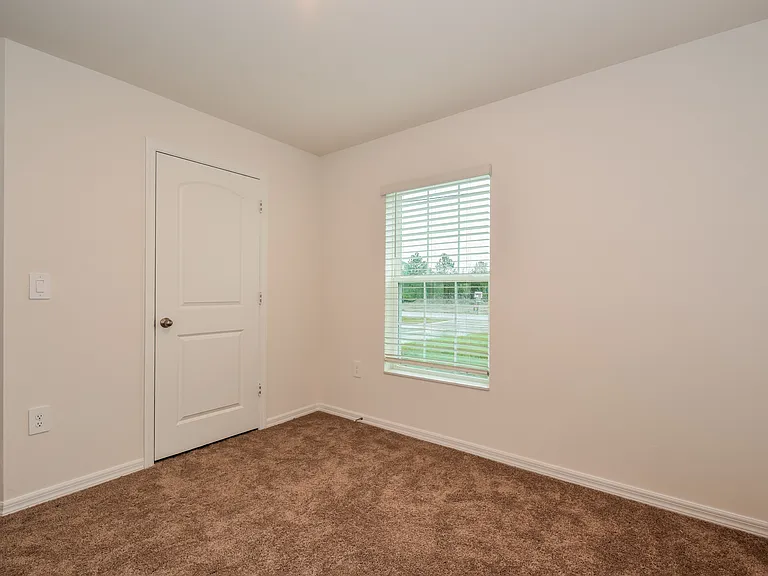 873 Youngreen Dr — Photo 10