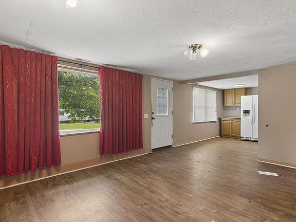4th image of 29 Shorty Road