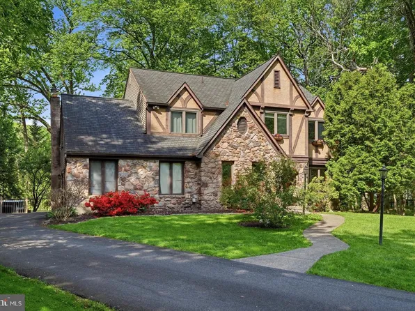 24 Berkley Dr, Yardley, PA 19067