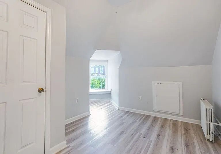 1122 Caroline St #4 — Photo 10