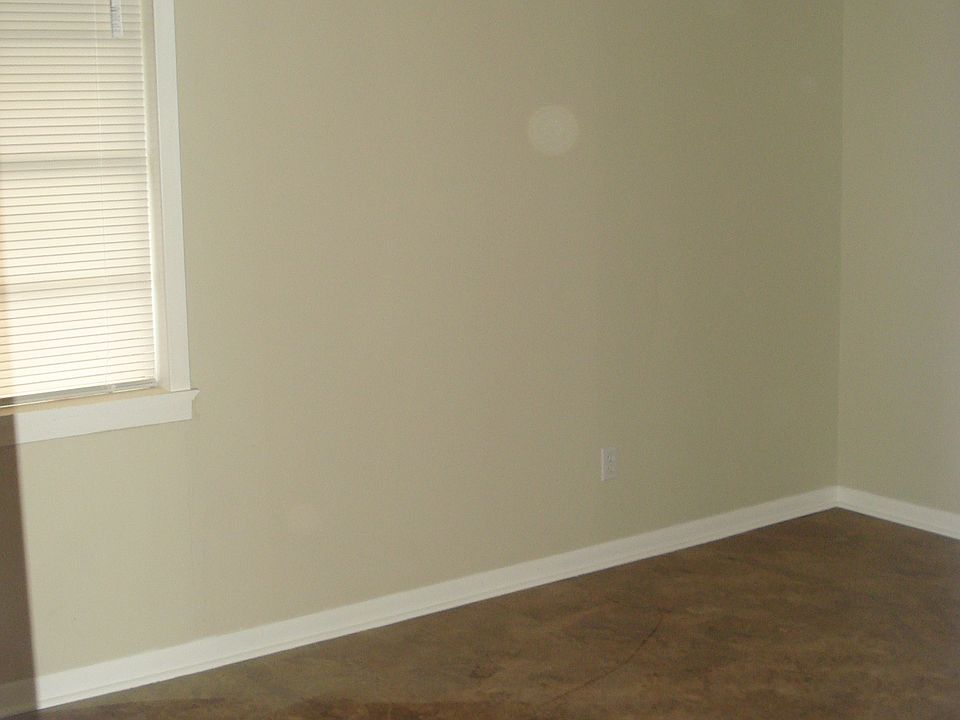 2nd image of 5703 Naff Ave