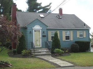 52 Fales St, Worcester, MA 01606