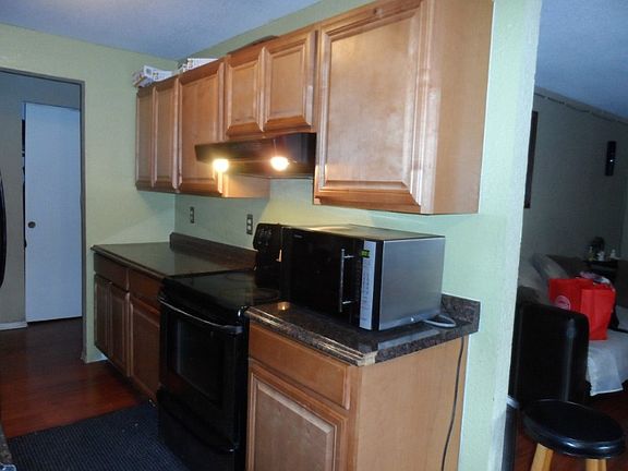 4th image of 15749 NE 18th St B3 #B3