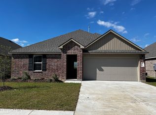 130 Romain Picard Dr, Maurice, LA 70555