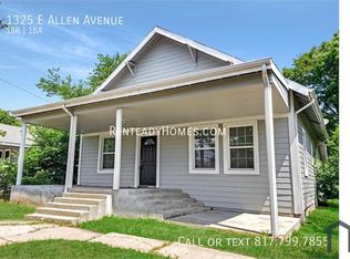1325 E Allen Ave, Fort Worth, TX 76104