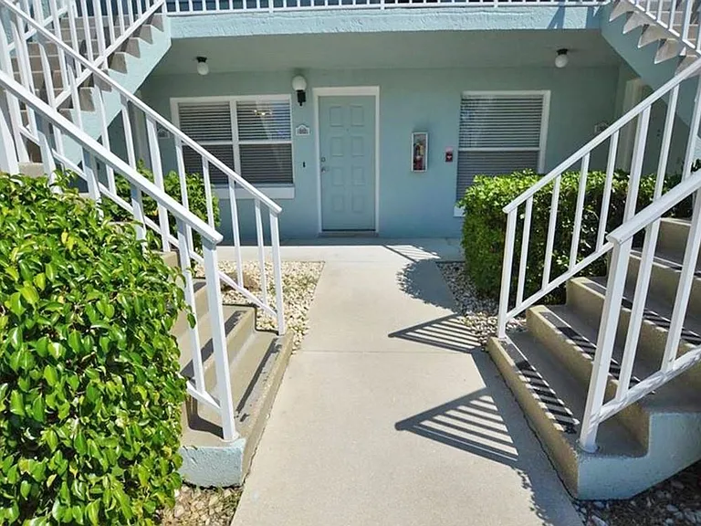 113 Wading Bird Cir W #102 — Photo 4