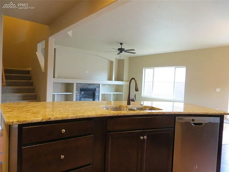 3075 Looking Glass Way — Photo 10