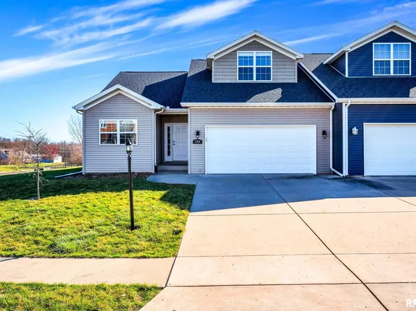 1120 Lawson St, Washington, IL 61571