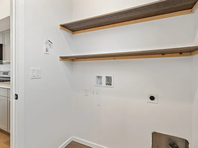 10002 Kings Landing Ave NW — Photo 11