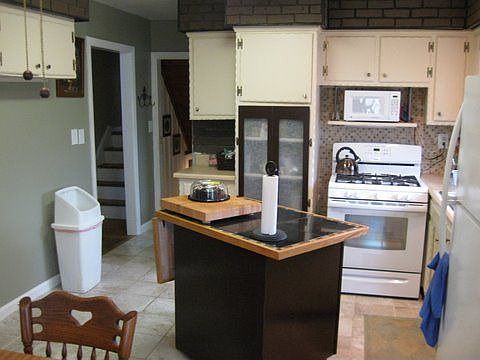 Kitchen with Island
