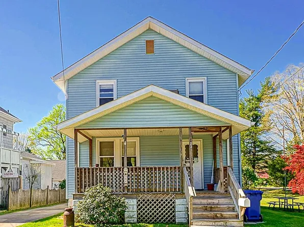 22 Dickinson Rd, Glassboro, NJ 08028