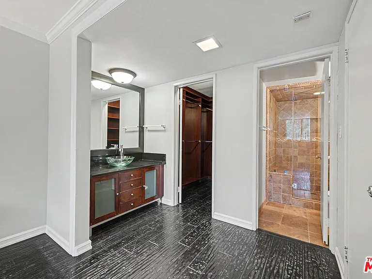 10535 Wilshire Blvd #510 — Photo 24