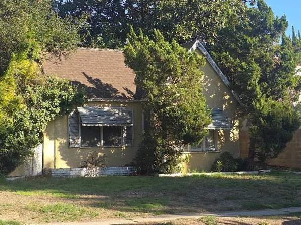 4948 N Denny Ave, North Hollywood, CA 91601