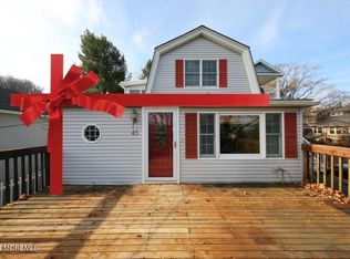 45 Portland Rd, Highlands, NJ 07732