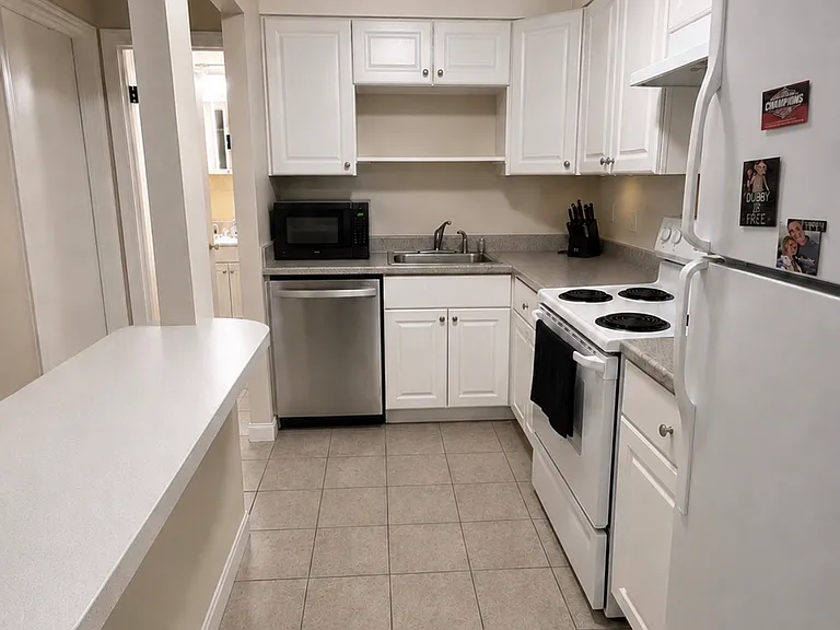 180 Main St #1 — Photo 5