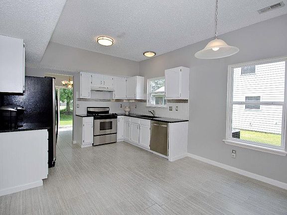 4th image of 19139 Prairie Crossing Dr