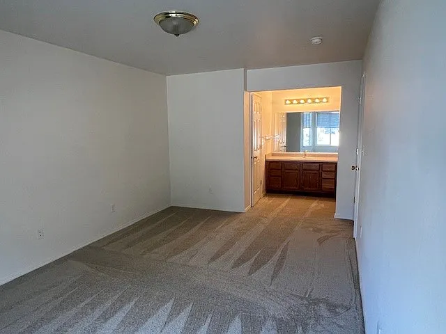 877 Forestglen Dr #A — Photo 4