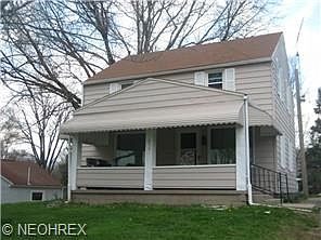 1st image of 476 W 5th St