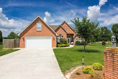 1st image of 1407 Newbury Ln