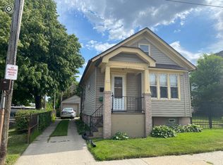 515 W Rogers St, Milwaukee, WI 53204