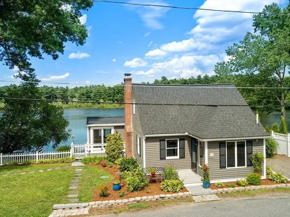 32 Treasure Island Rd, Plainville, MA 02762