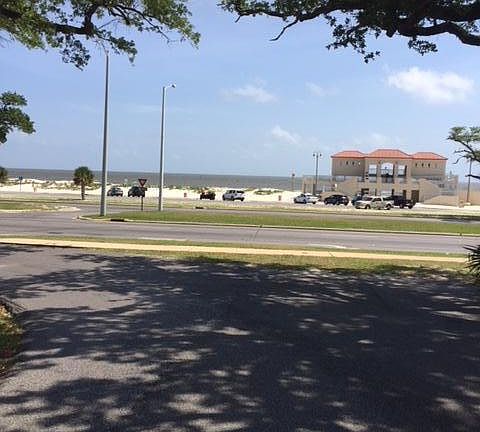 3rd image of 1664 Beach Blvd