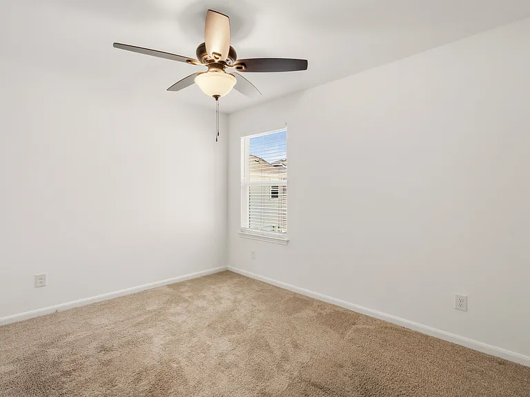 10806 Quinn Ct — Photo 9