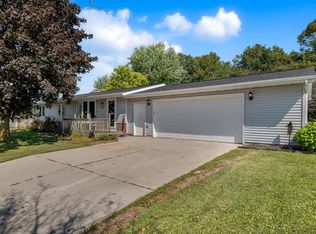 327 Berge St, Valders, WI 54245