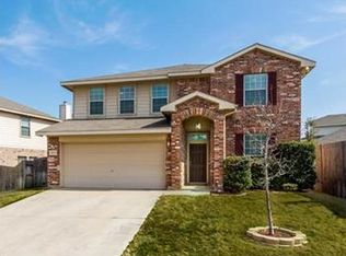 2717 Big Spring Dr, Fort Worth, TX 76120