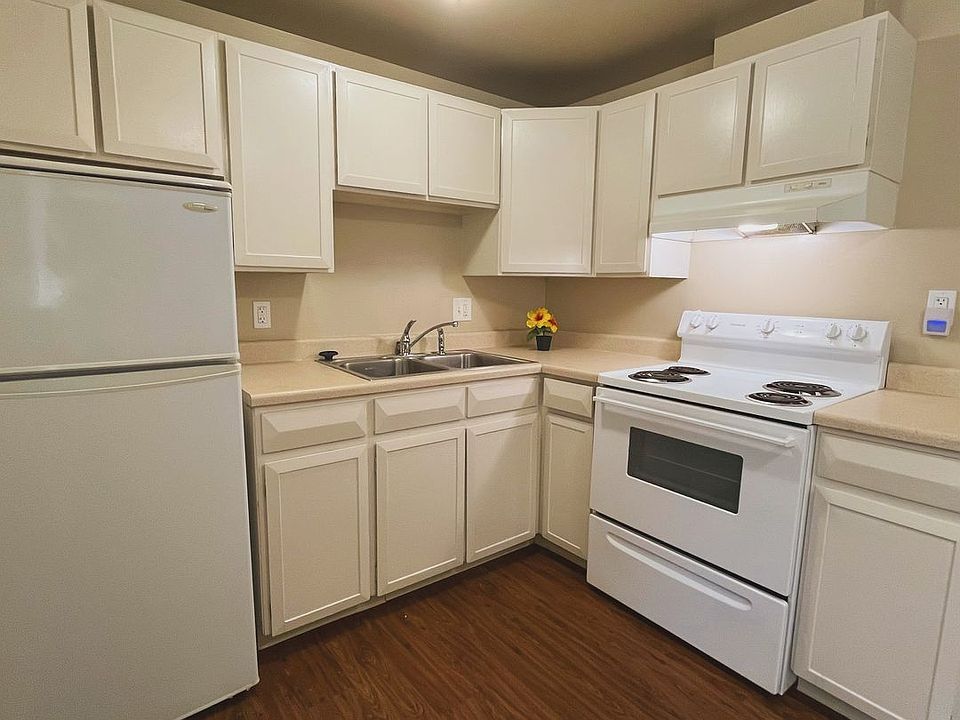 2nd image of 45 S Grant St #103