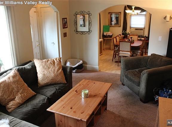 4th image of 367 Piermont Ave